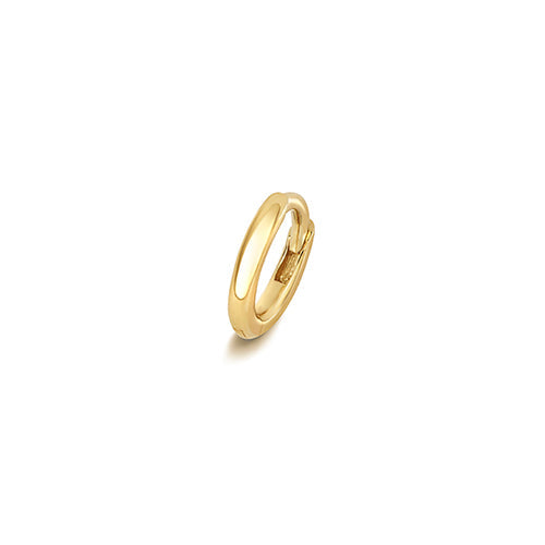 Captivating round tube gold hoop