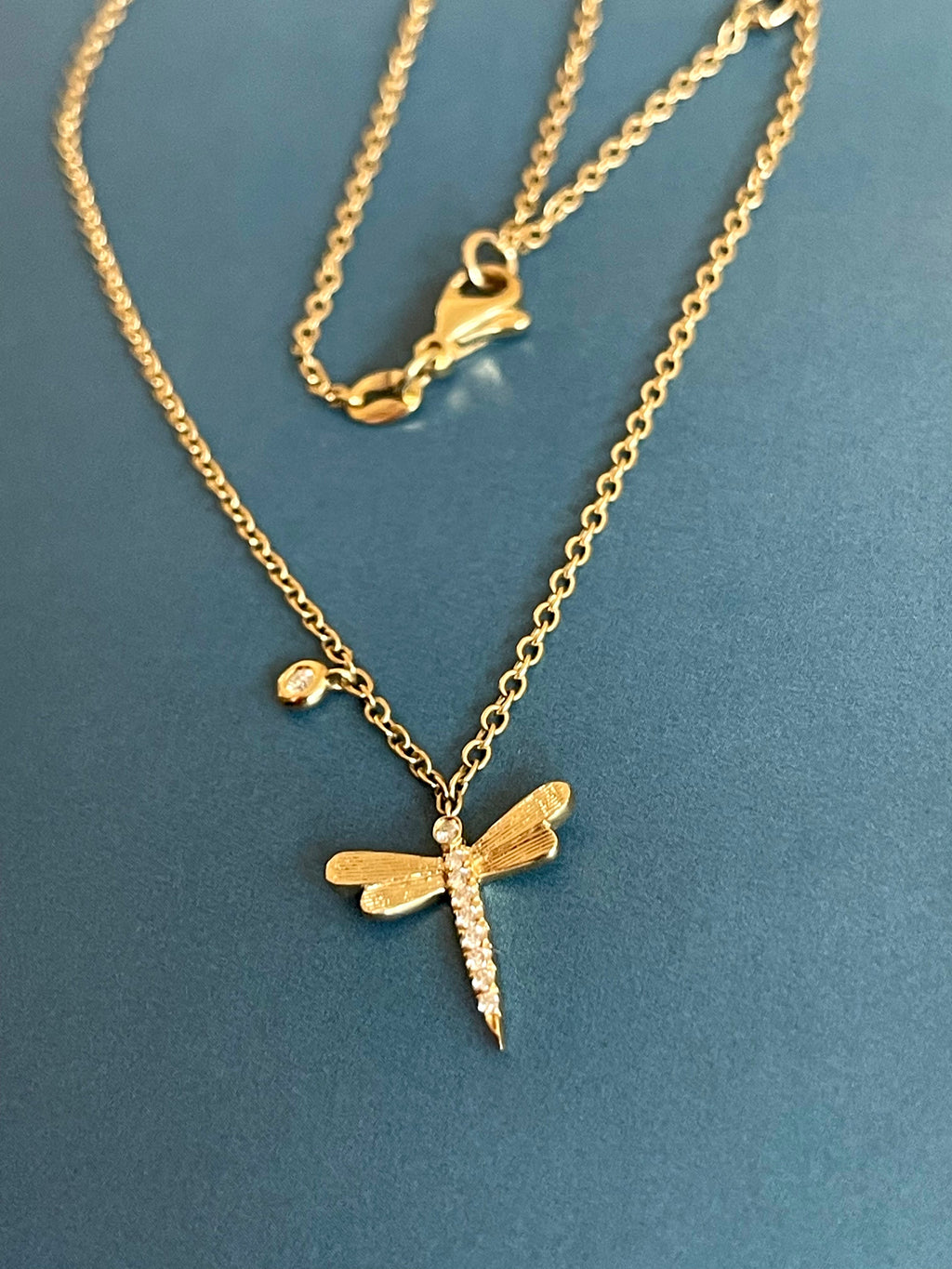 18ct Yellow Gold Diamond Necklace Dragonfly pendant with solitaire charm
