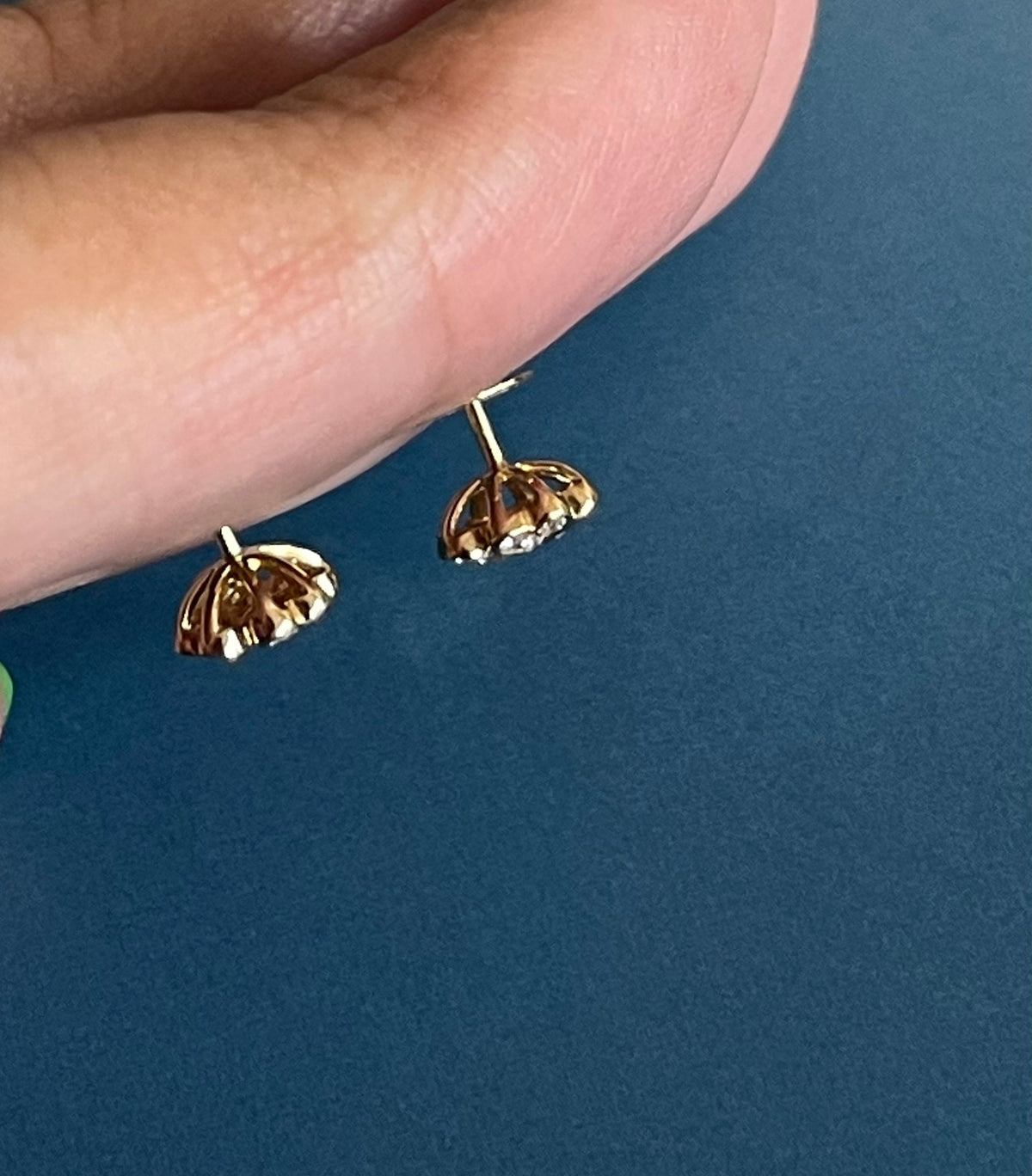 Boucles d'oreilles clous en or 18 carats DIAMOND CLOVER