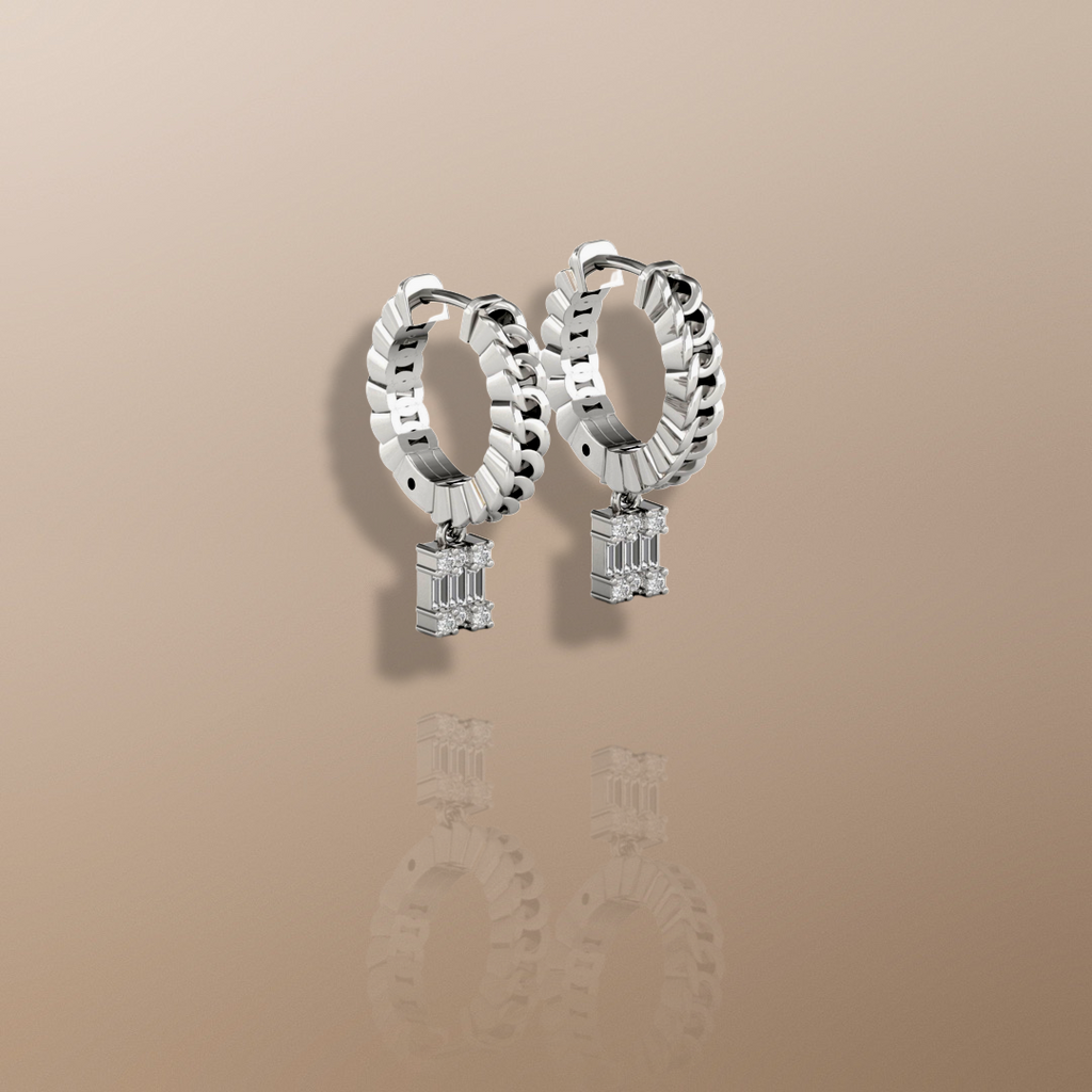 Boucles d'oreilles créoles pendantes en or blanc avec diamants et chaînette