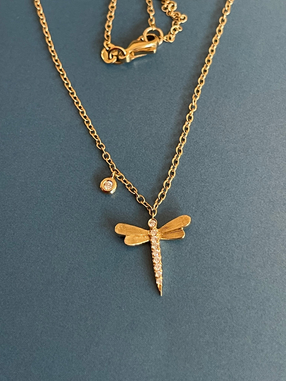 18ct Yellow Gold Diamond Necklace Dragonfly pendant with solitaire charm