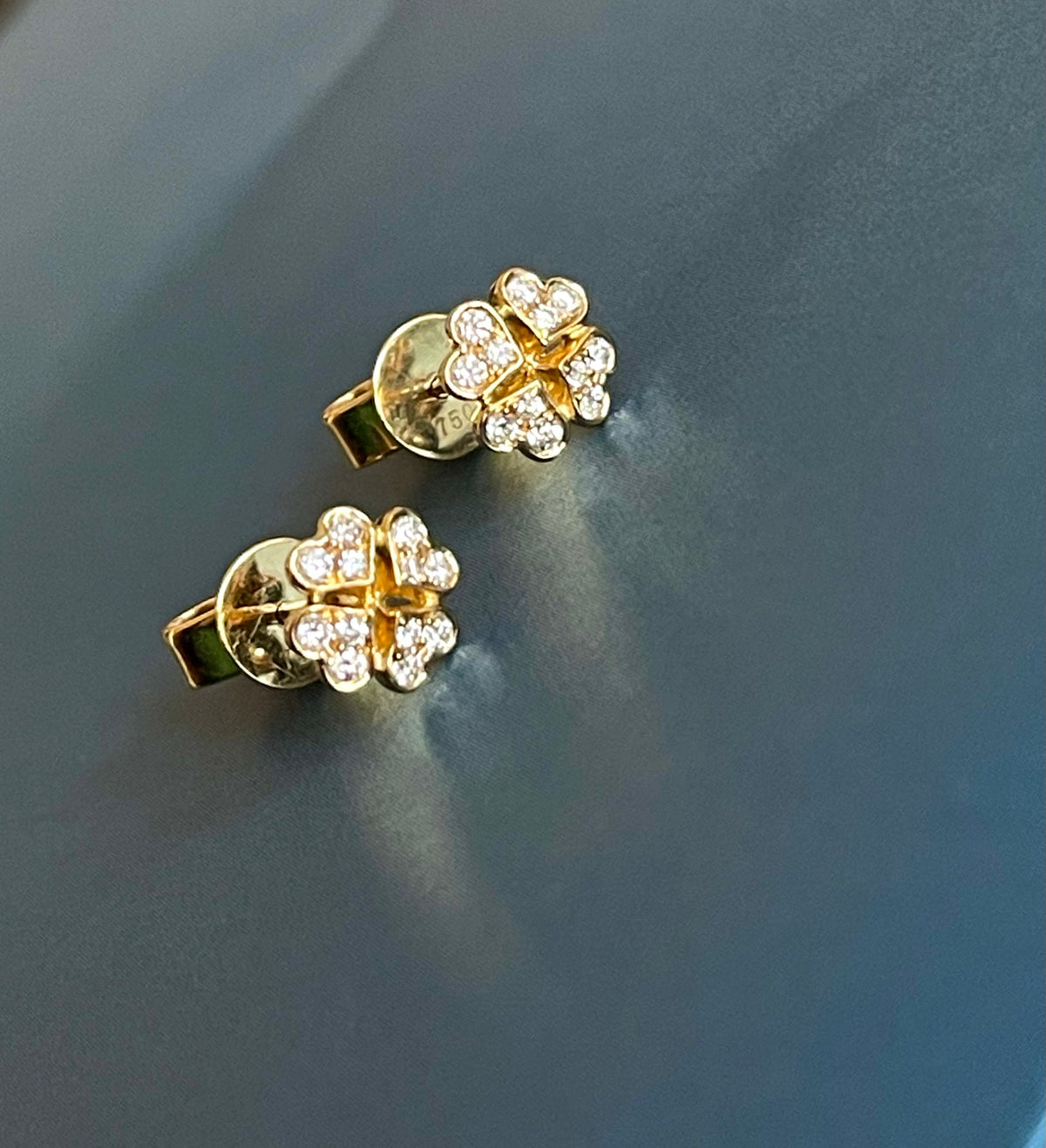 Boucles d'oreilles clous en or 18 carats DIAMOND CLOVER