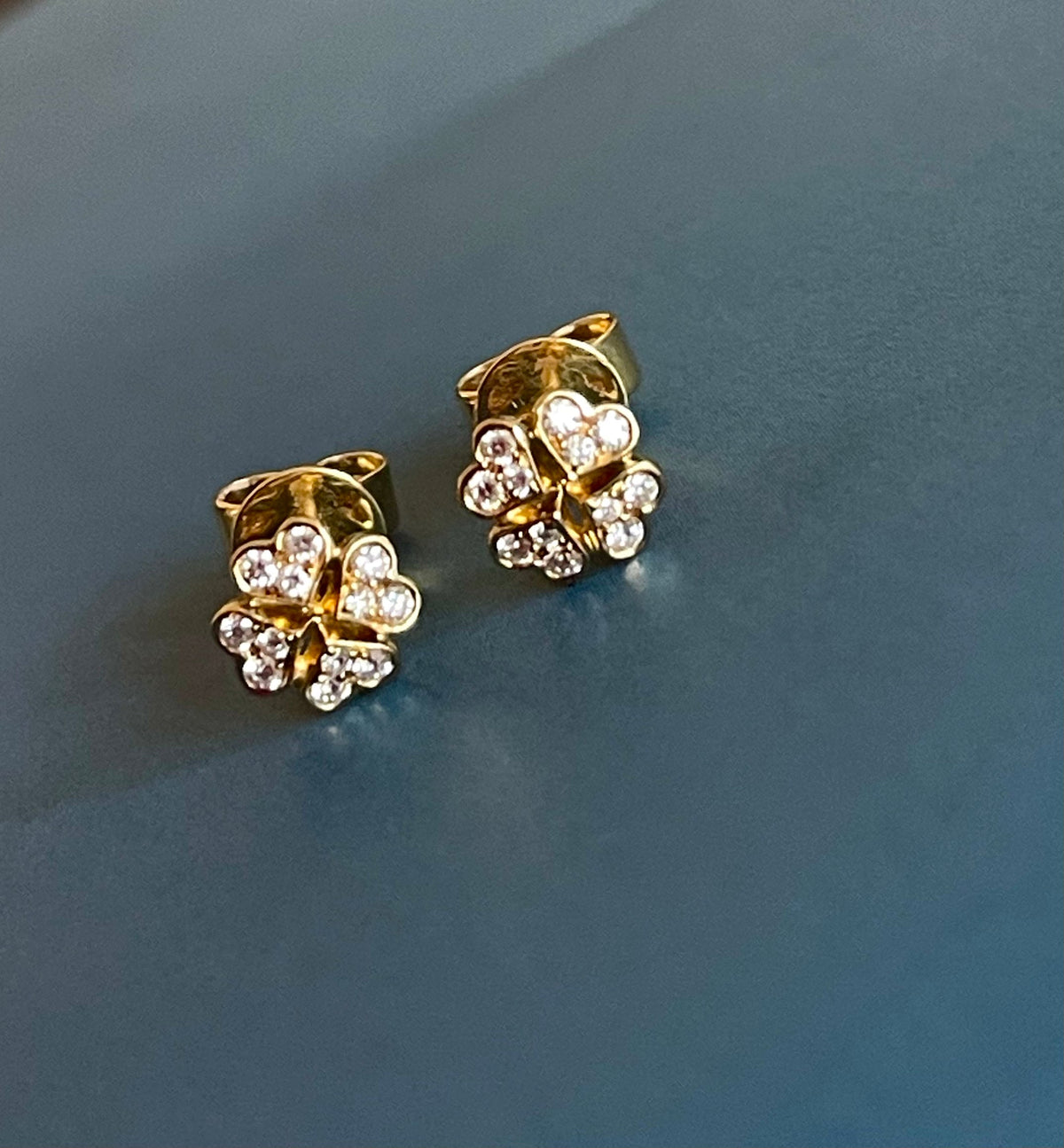 Boucles d'oreilles clous en or 18 carats DIAMOND CLOVER