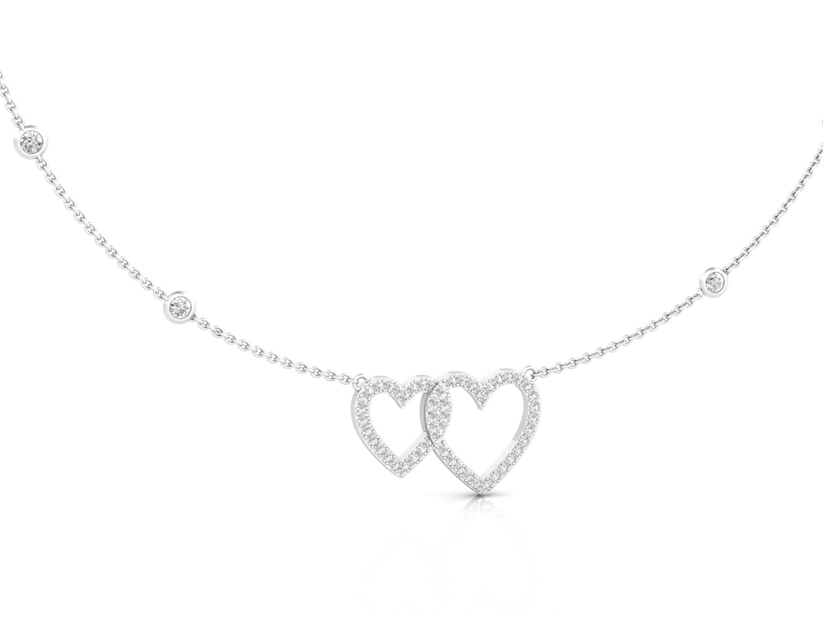 Collana con due cuori in oro bianco 18 carati e diamanti da 0,85 carati, come visto in Mait a Chelsea