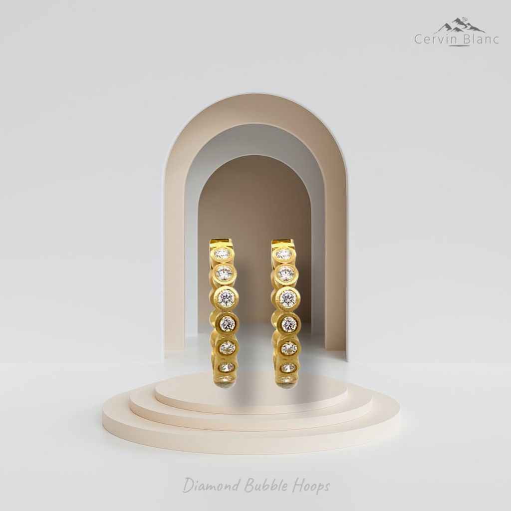 Boucles d'oreilles en or jaune serties de diamants (1,20 ct) sertis à l'intérieur