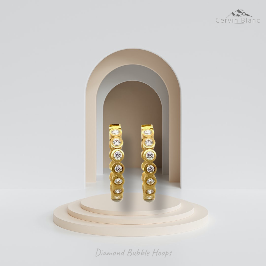 Boucles d'oreilles en or jaune serties de diamants (1,20 ct) sertis à l'intérieur