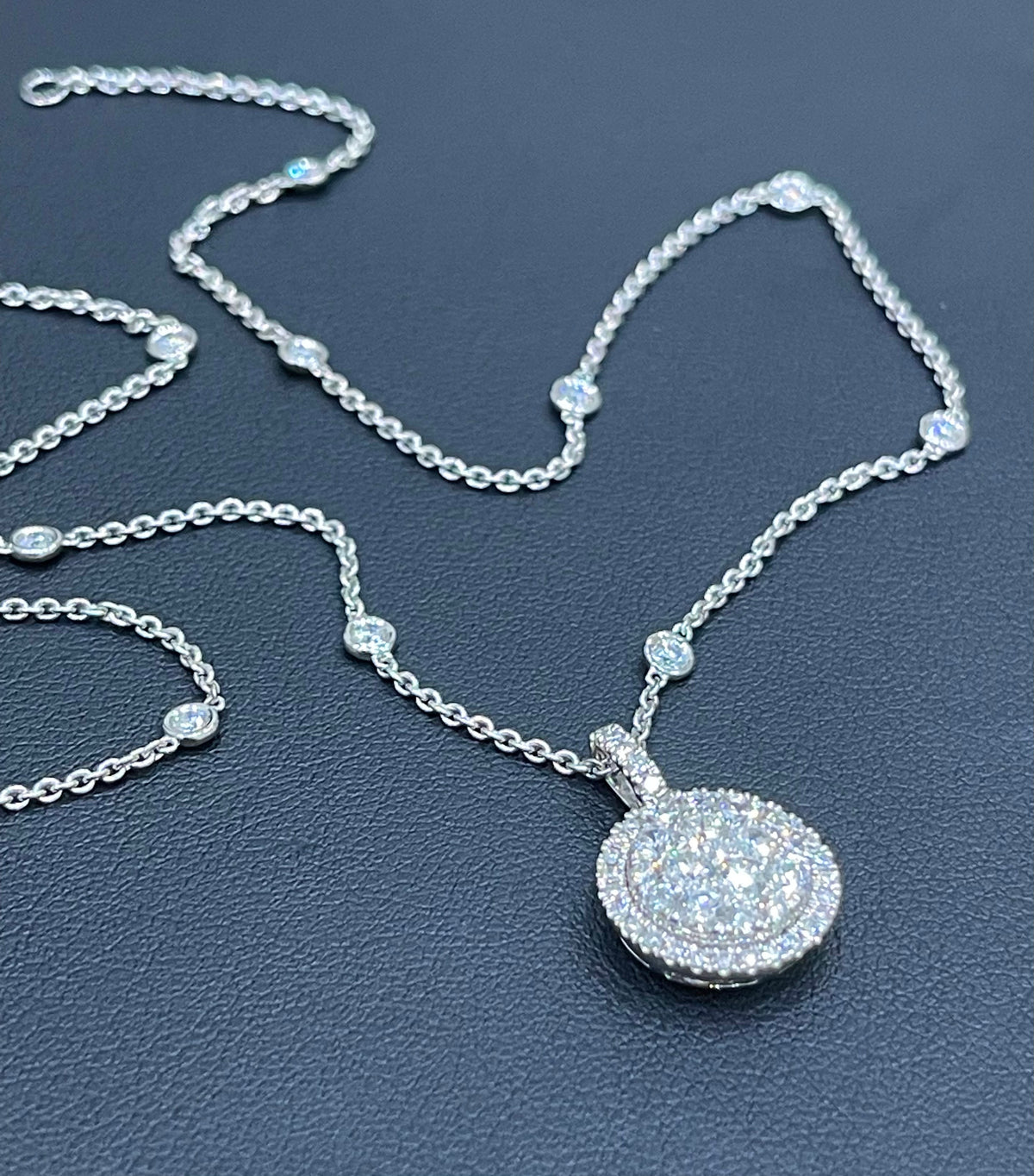 18ct Gold Diamond Circle Necklace with scatter Diamond chain