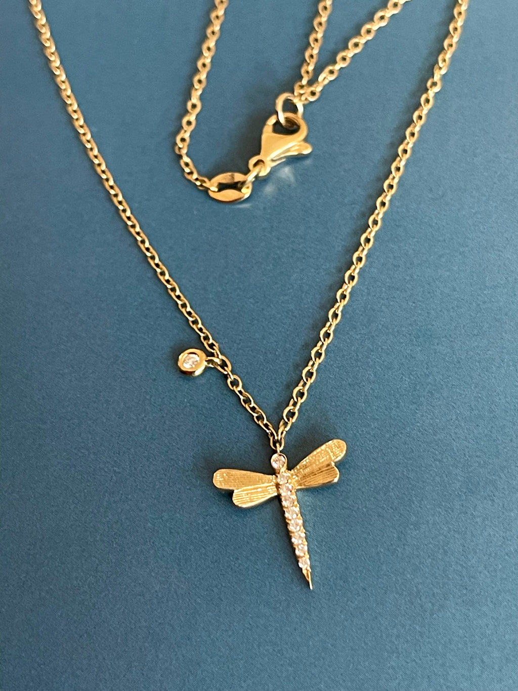 18ct Yellow Gold Diamond Necklace Dragonfly pendant with solitaire charm