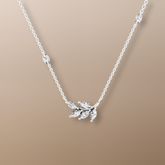 18ct White gold diamond leaf necklace 1.15ct marquise cut