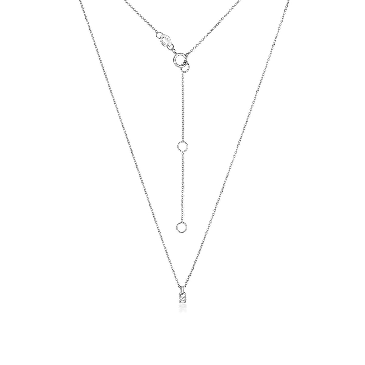Collier en or blanc 18 carats serti de diamants et monté sur quatre griffes.