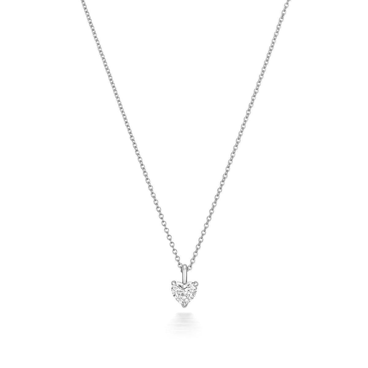 Collier en forme de cœur serti de diamants et en or blanc 18 carats