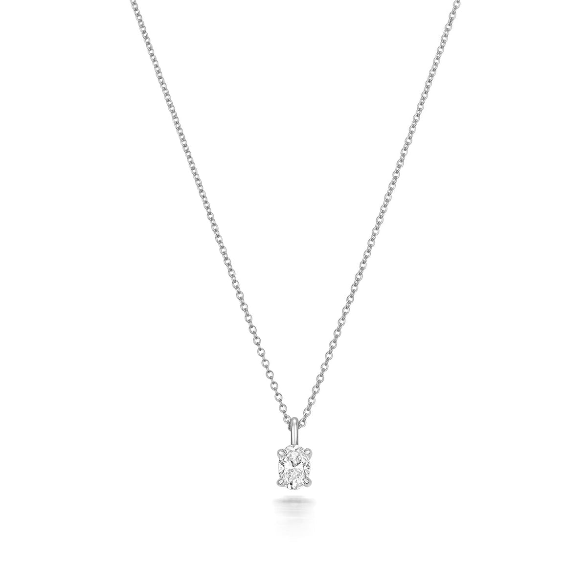 Collier en or blanc 18 carats serti de diamants taille ovale