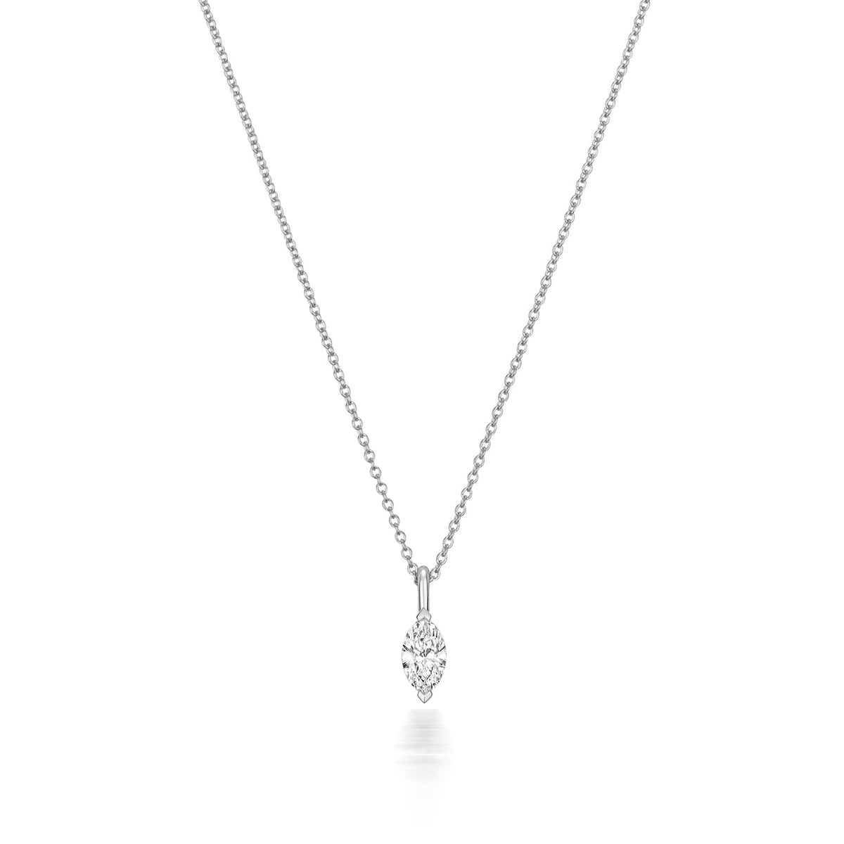 Collier en or blanc 18 carats serti de diamants taille marquise