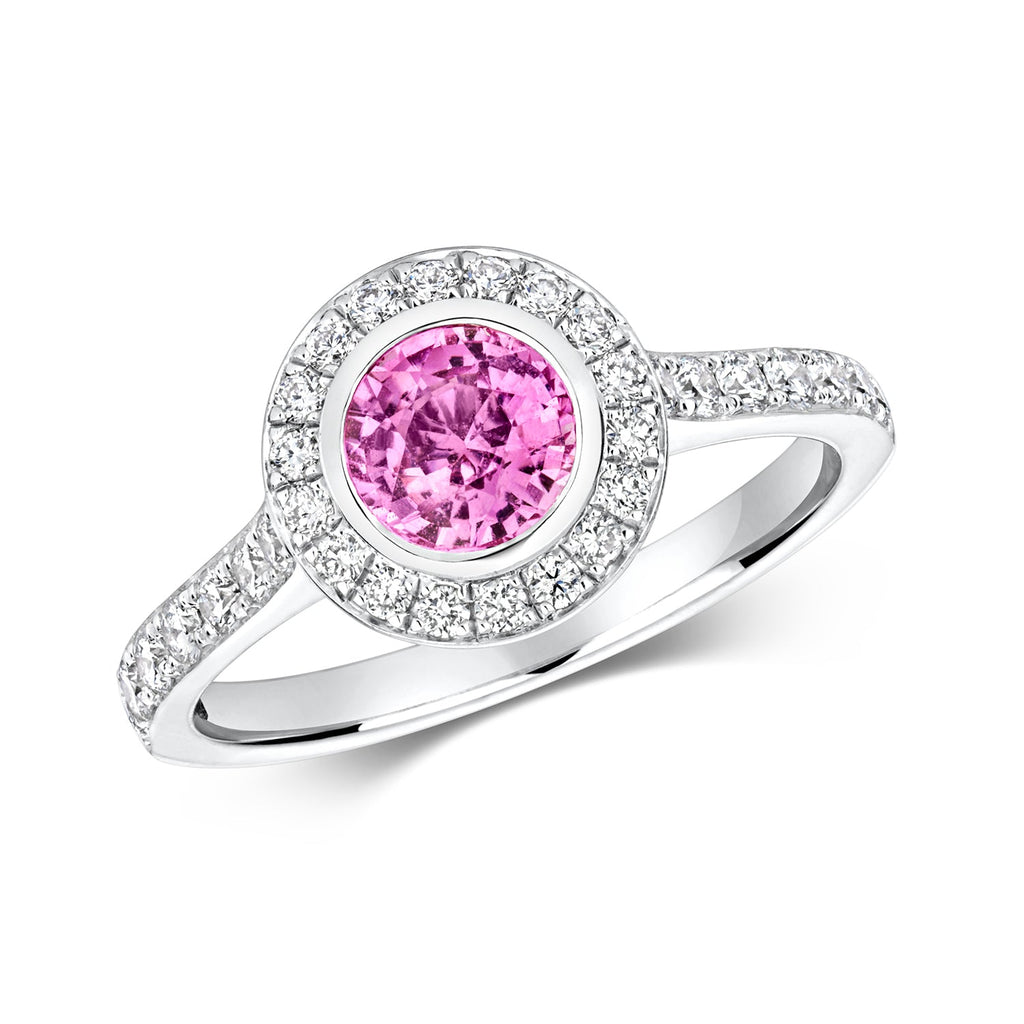 Bague en or blanc 18 carats sertie de diamants et de saphirs roses ronds, avec épaules serties.