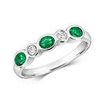  ANELLO ETERNITY CON DIAMANTI E SMERALDI IN ORO BIANCO 18KT